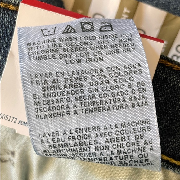 Wrangler Men's Slim Straight Jeans. 28 x 30. NWT. - Picture 6 of 10